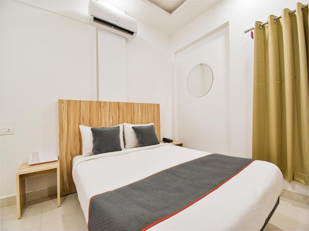 Oyo Townhouse 498 Hotel Western Nagpur Eksteriør billede