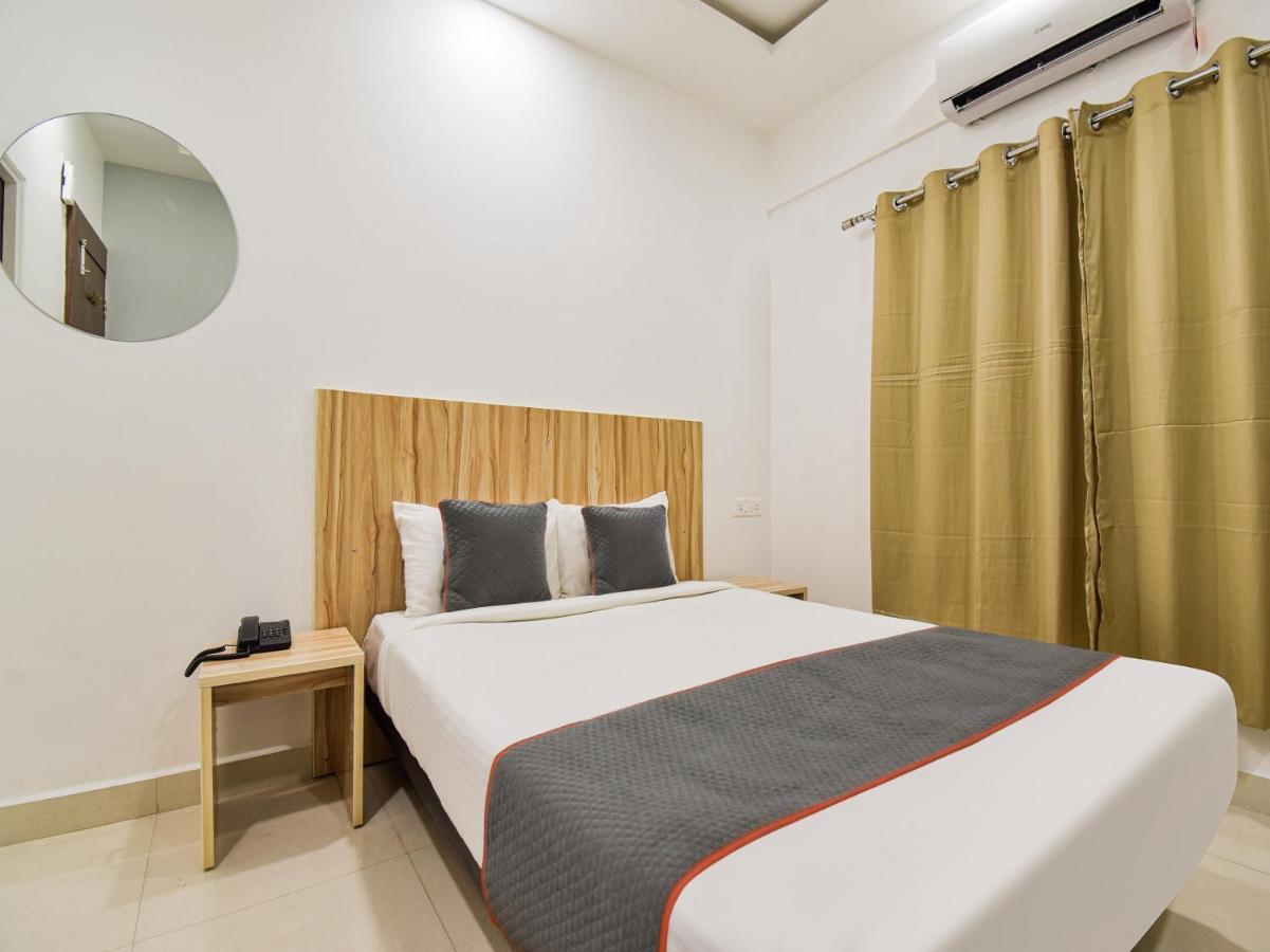 Oyo Townhouse 498 Hotel Western Nagpur Eksteriør billede