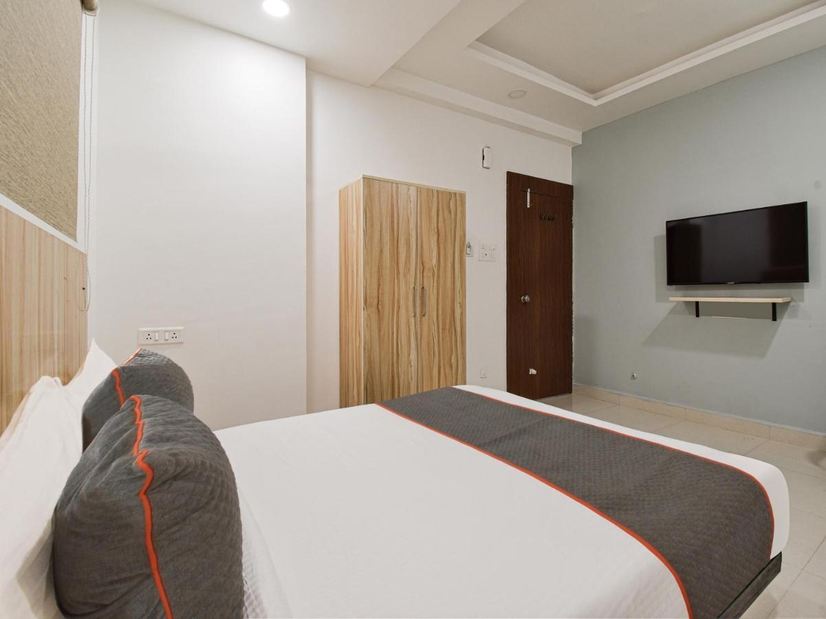Oyo Townhouse 498 Hotel Western Nagpur Eksteriør billede