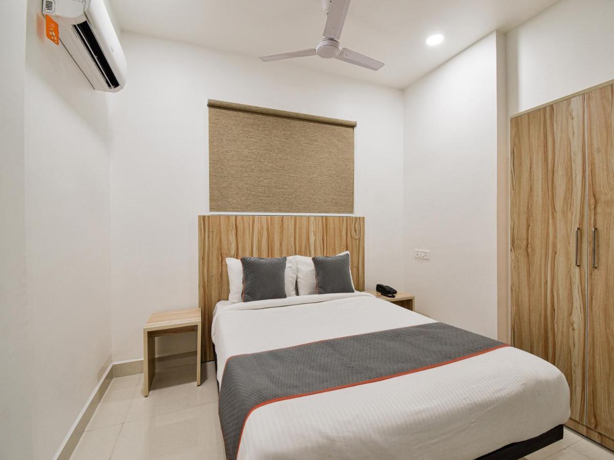 Oyo Townhouse 498 Hotel Western Nagpur Eksteriør billede